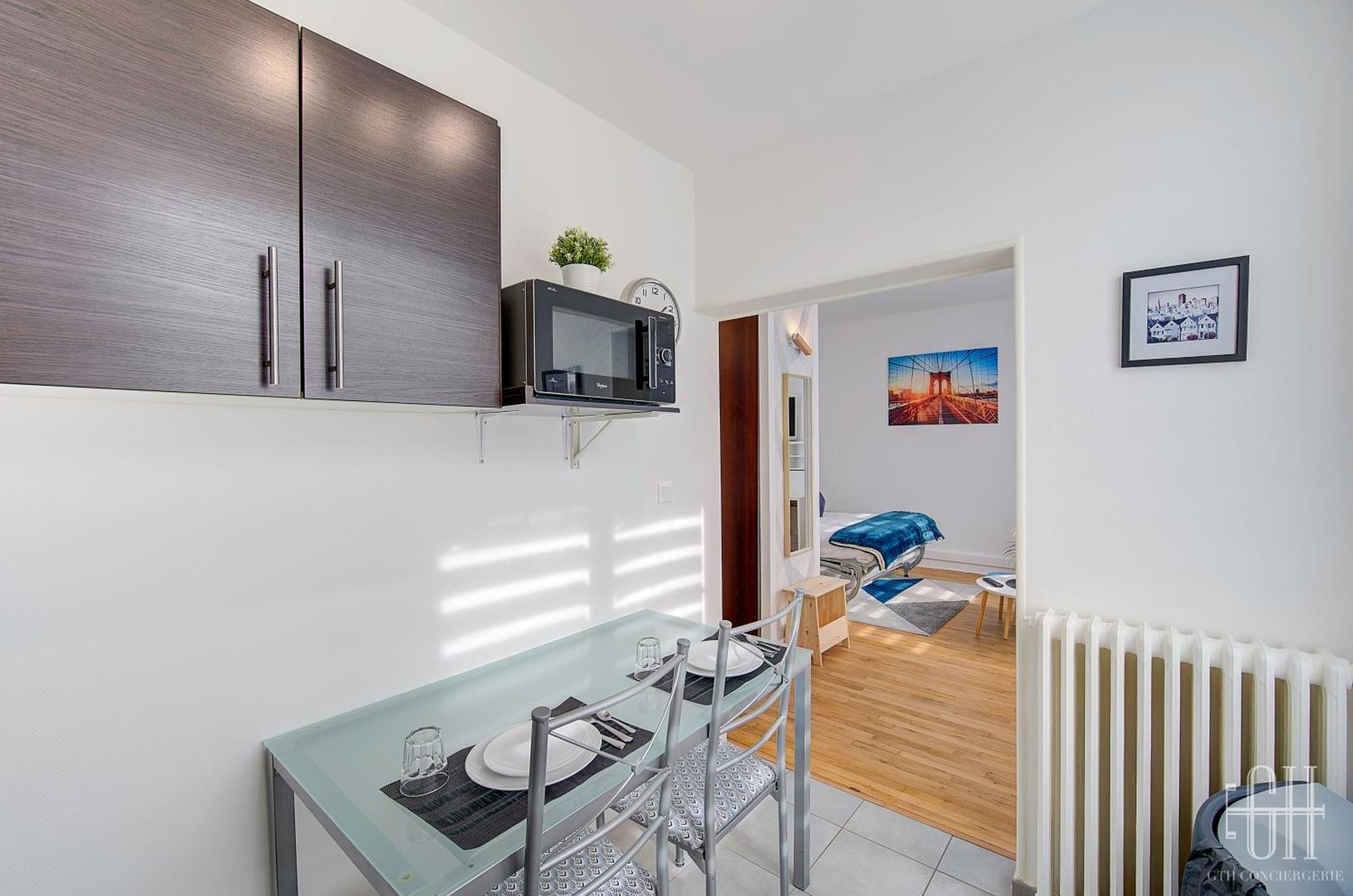 Nemesia - Proche Gare Apartment *